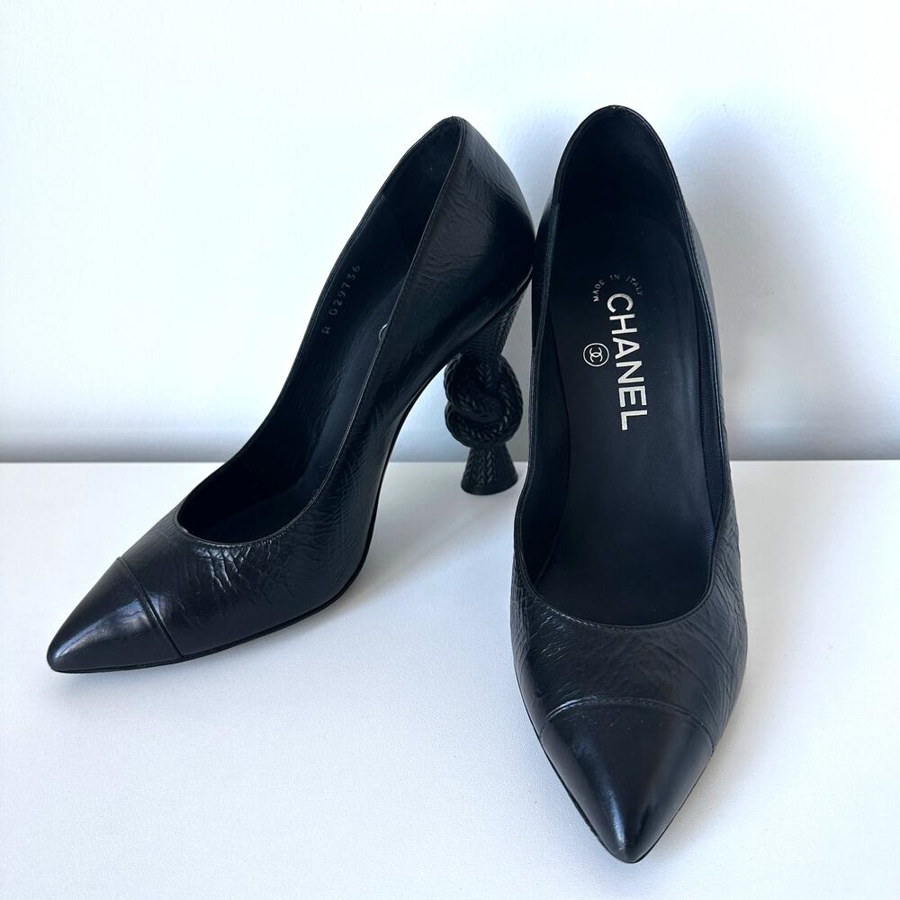 CHANEL 2014 CC Logo Cap Toe Knot Heel Pumps IT 37.5 Black - Picture 14 of 14